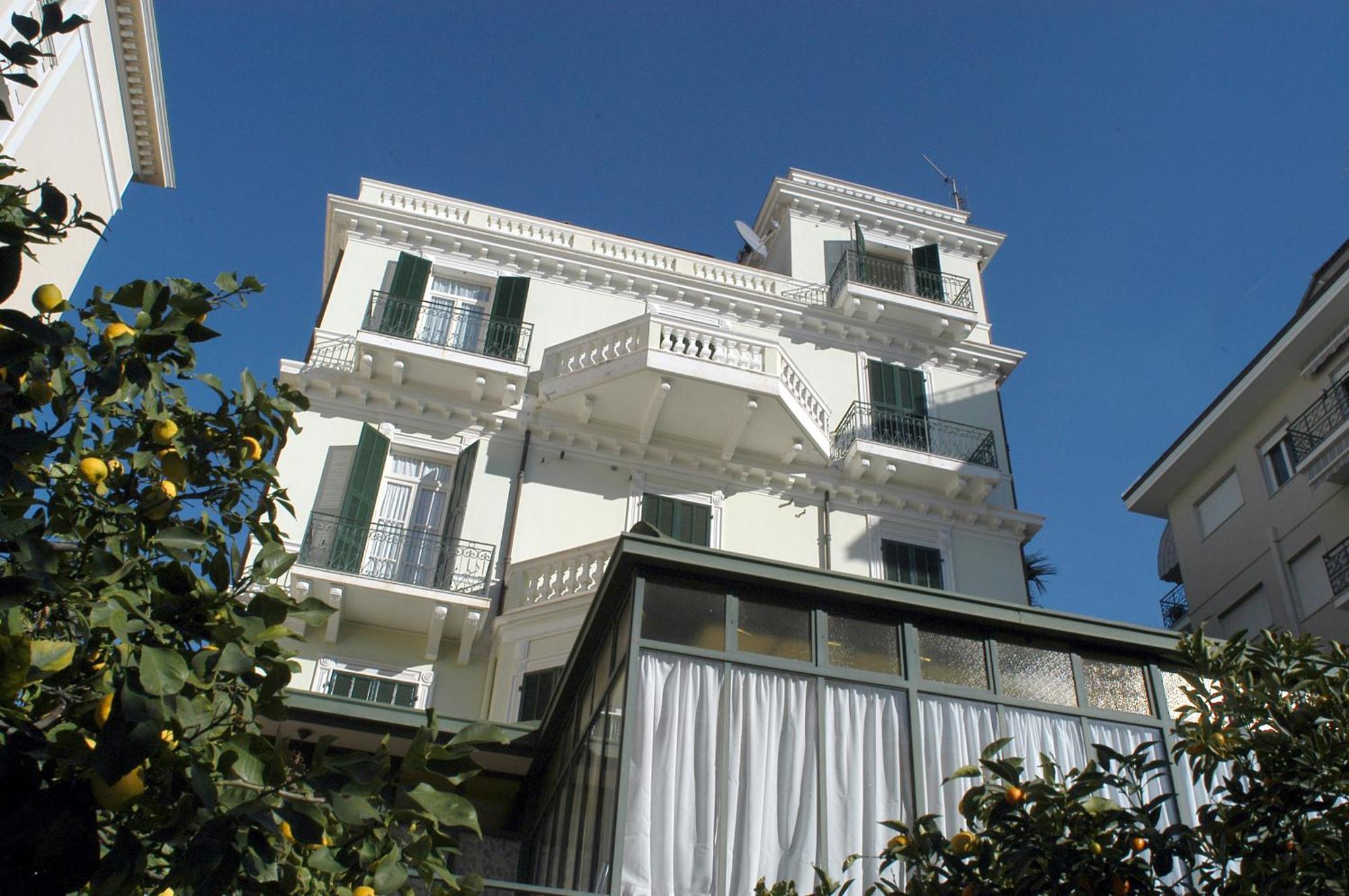 Villa Virginia Бордигера Экстерьер фото